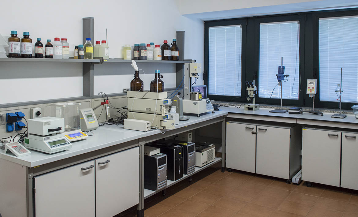 Strumentazione del laboratorio ADEA